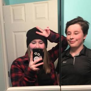 Meet your Posher, Crystal